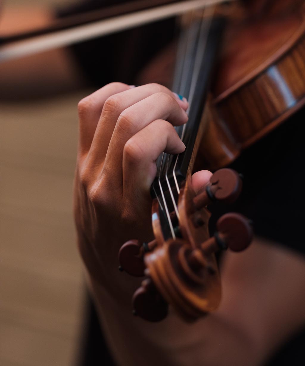 Contact Sydney Violin 
LAM Liverpool Academy 
of Music